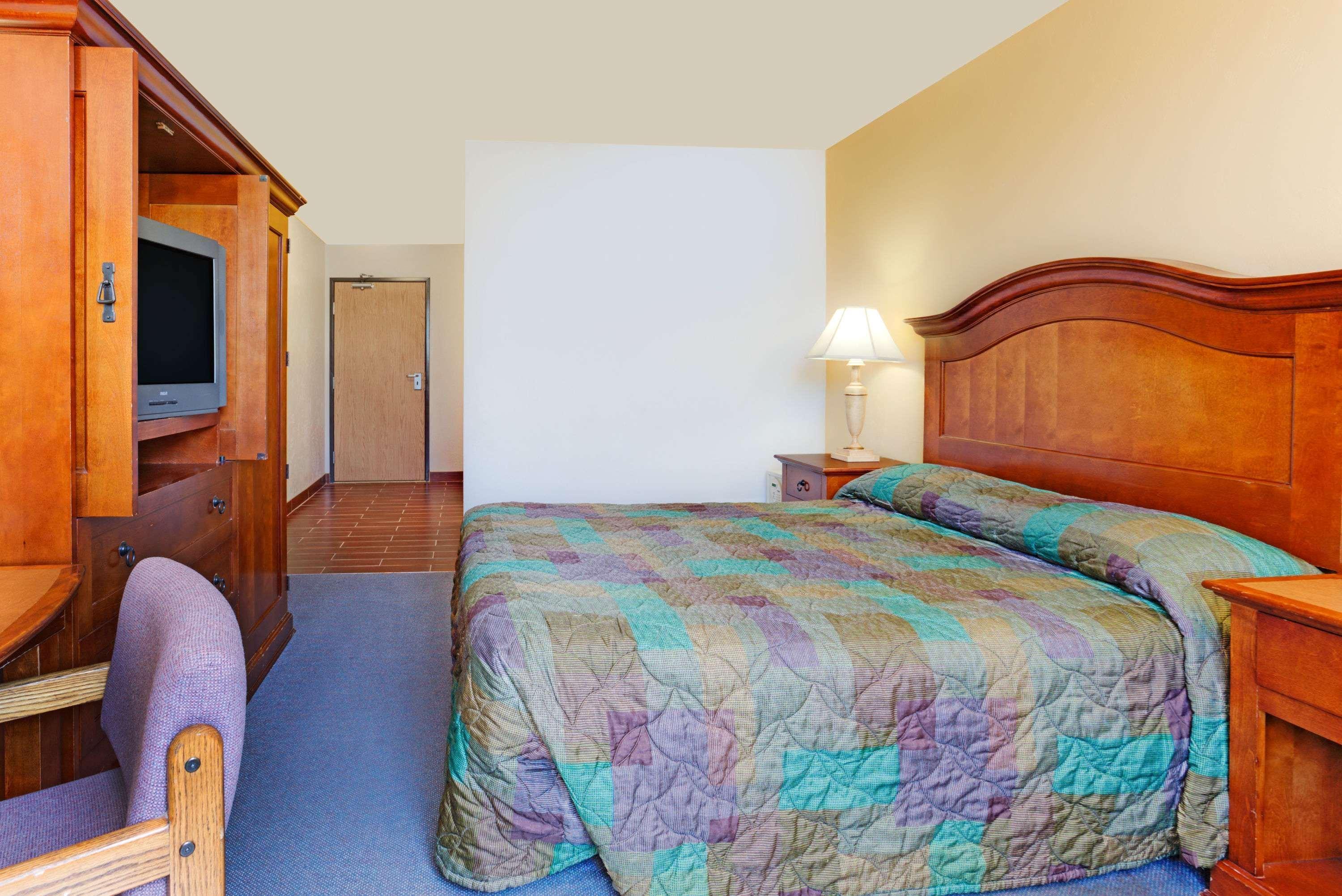 Super 8 By Wyndham Klamath Falls Dış mekan fotoğraf