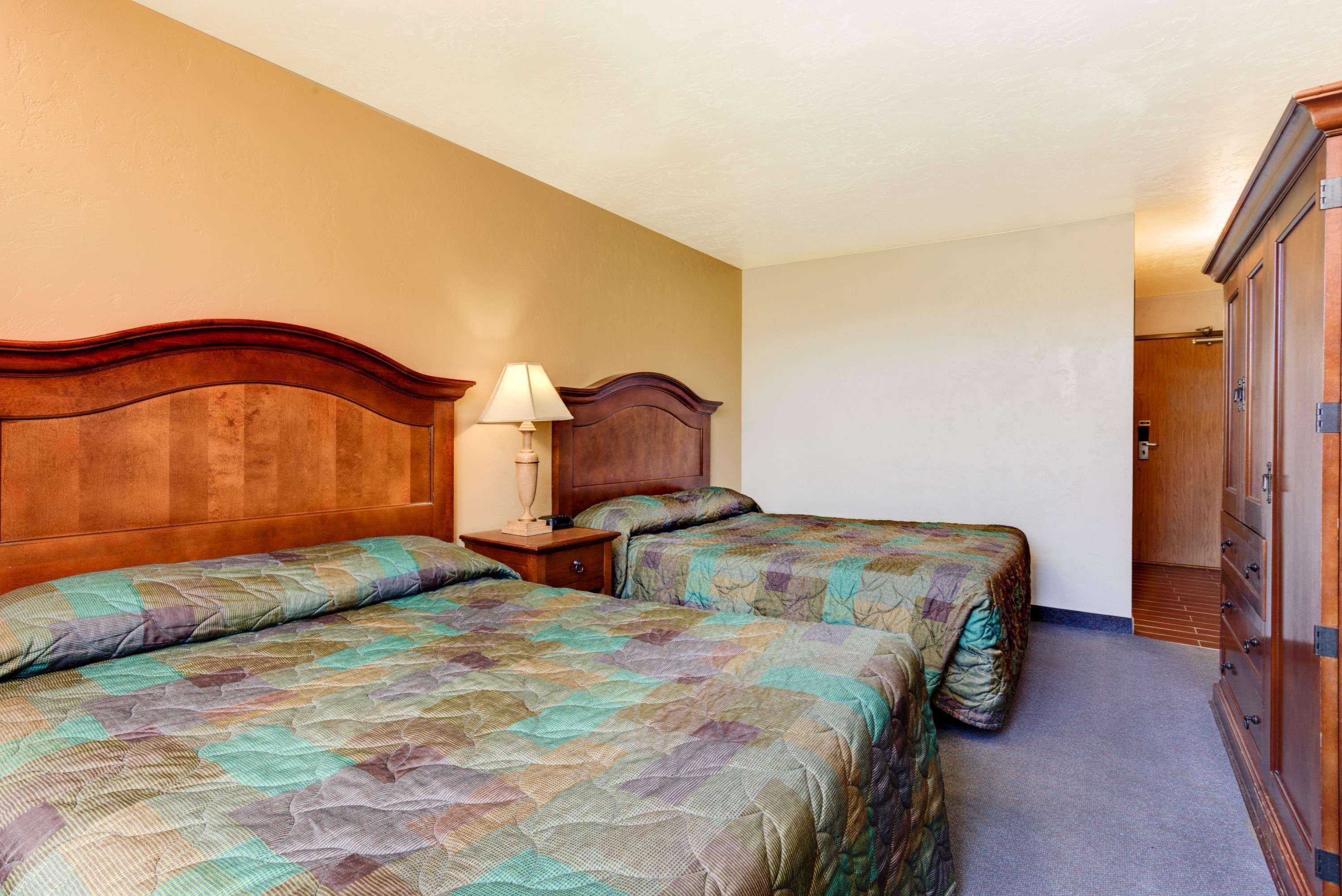 Super 8 By Wyndham Klamath Falls Dış mekan fotoğraf