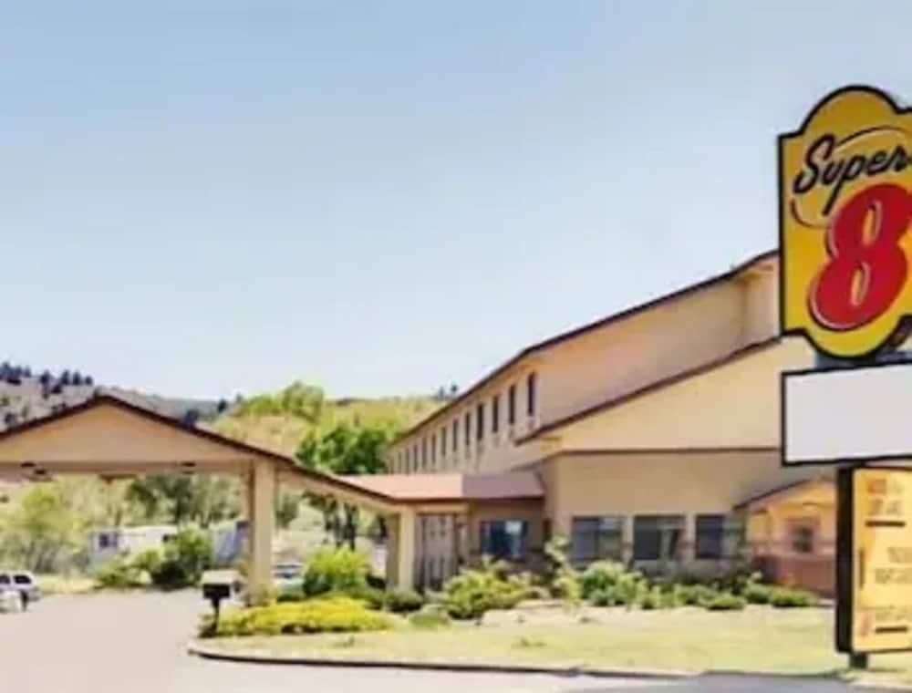 Super 8 By Wyndham Klamath Falls Dış mekan fotoğraf